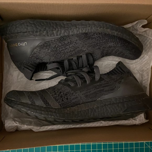 Size 8 - Ultra Boost Uncaged Triple Black 2.0 - Picture 2 of 5